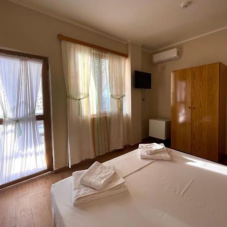 Tekada Hotel & Restaurant Vlore Ngoại thất bức ảnh