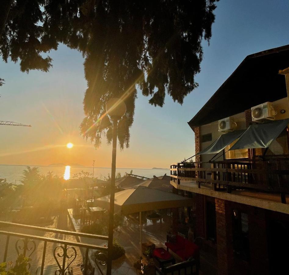 Tekada Hotel & Restaurant Vlore Ngoại thất bức ảnh